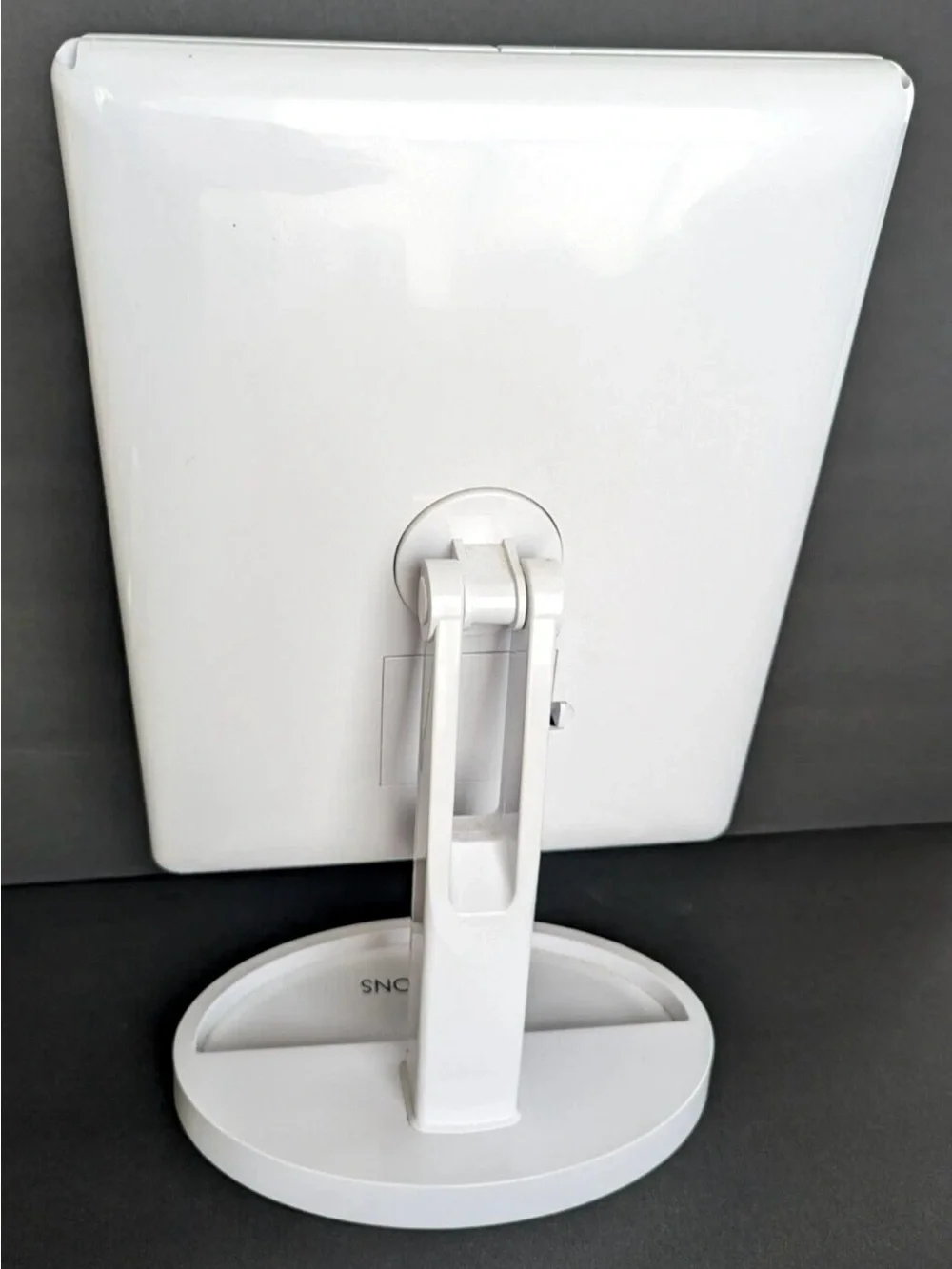 Impressions Tri Fold Make Up Mirror LED Touchscreen